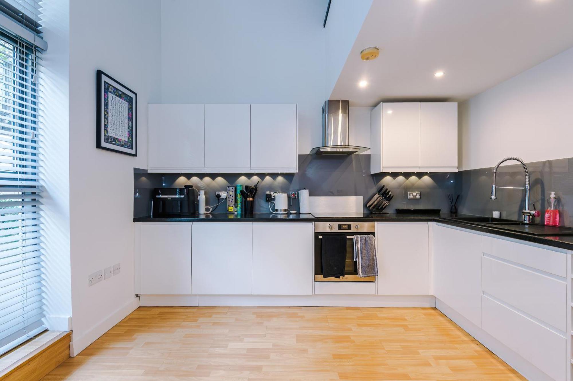 Apartment Stunning Duplex In Manchester, Workspace For Professionals Manchester